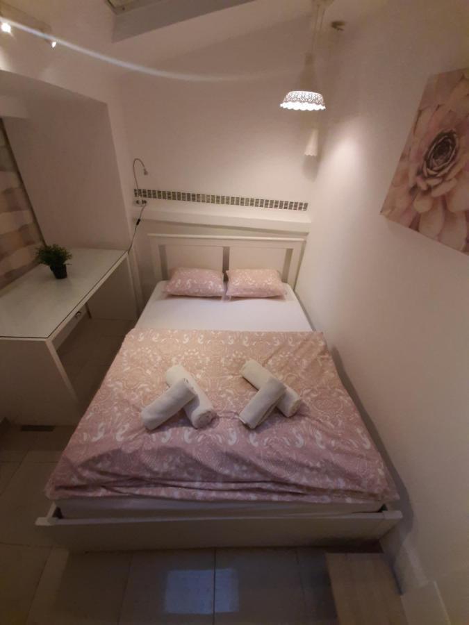 Ban Jelacic Apartment 자그레브 외부 사진