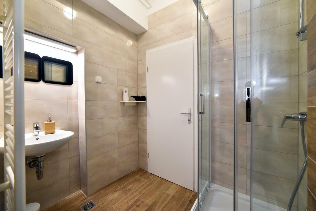 Ban Jelacic Apartment 자그레브 외부 사진