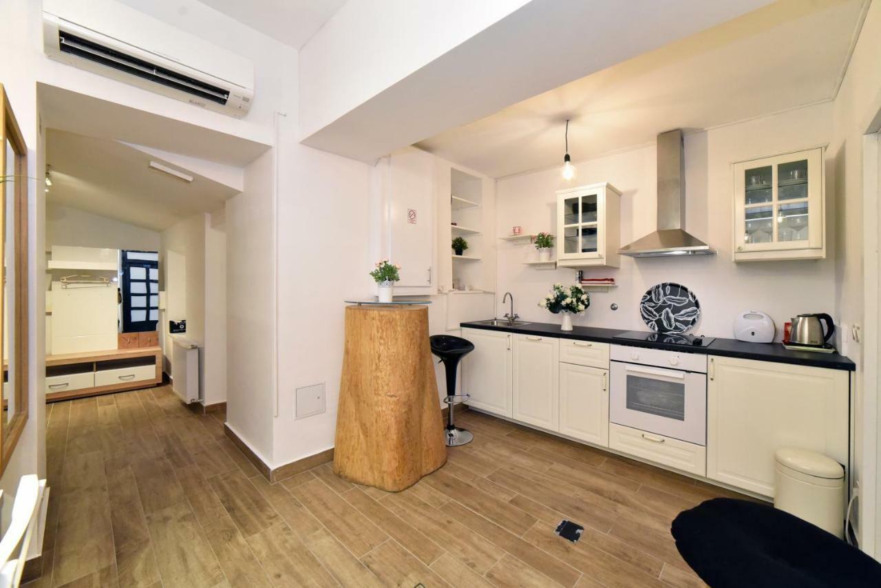 Ban Jelacic Apartment 자그레브 외부 사진